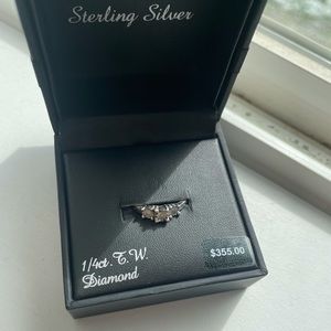 Sterling silver 1/4ct Diamond ring